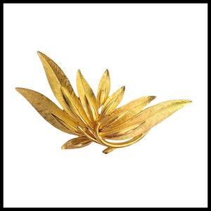 Gold Leaf Brooch Pin‎ Vintage Style Floral Lapel Pin Statement Jewelry